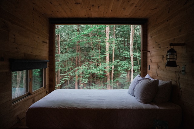 Top 12 glamping vietų Lietuvoje 2025 – poilsis gamtoje su komfortu