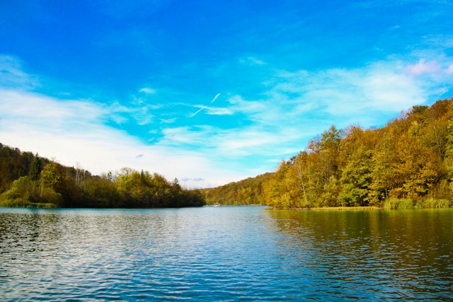 🏕️ TOP 10 gražiausių ežerų Lietuvoje poilsiui ir stovyklavimui